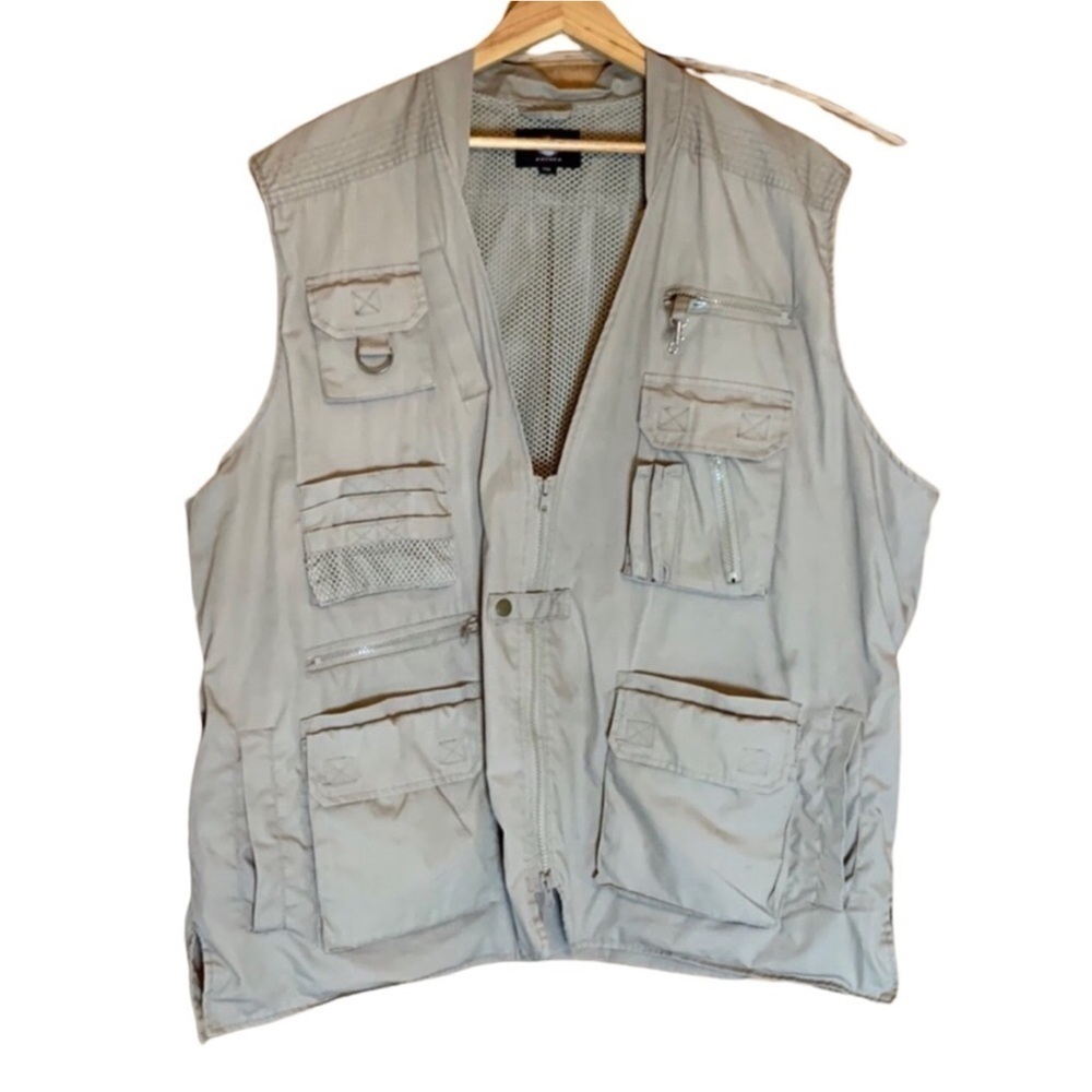 Rothco khaki fishing / utility vest Size 2XL